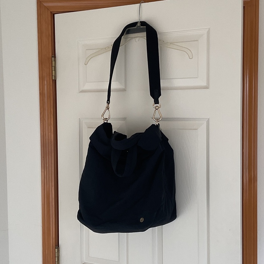 Lululemon Athletica Navy Shoulder Bag
